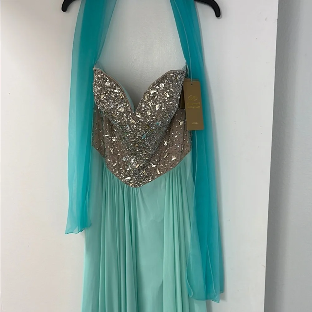 ➡️‼️CLOSING STORE EVERYTHING MUST GO-NEW Green and Blue Embellished Strapless - Picture 7 of 7